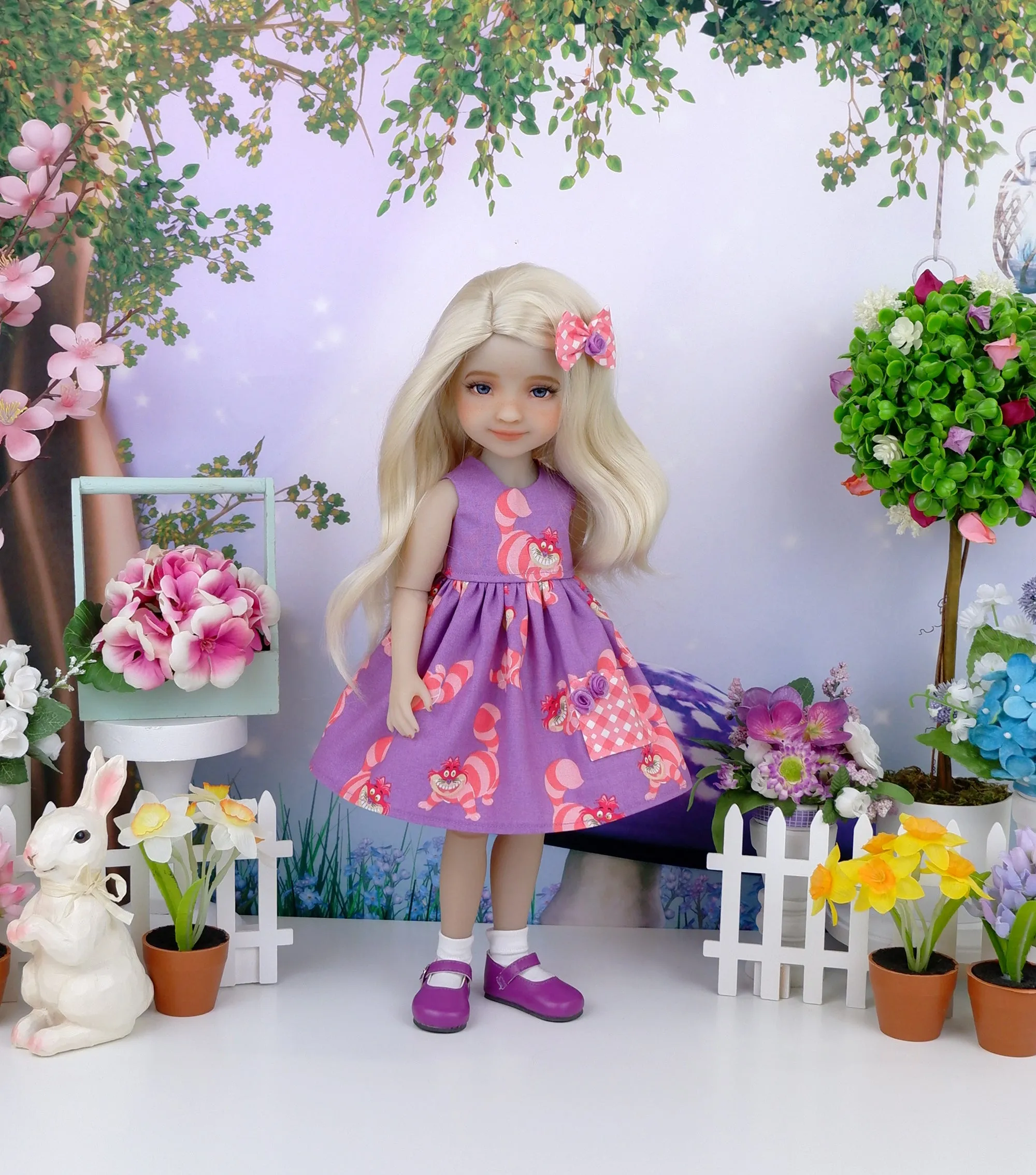 Cheshire Grin - dress with shoes for Ruby Red Fashion Friends doll