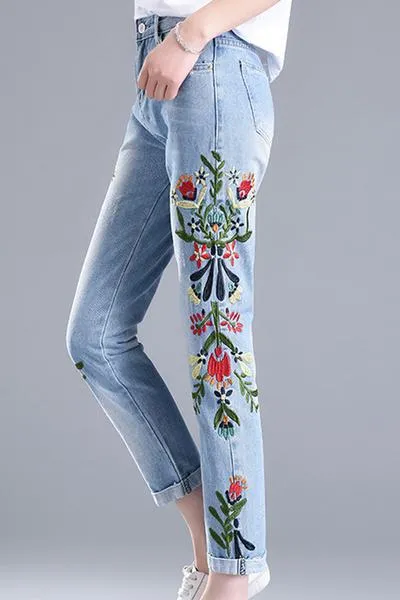 Embroidery Flowers Curled 9/10 Pencil Jeans Denim Pants