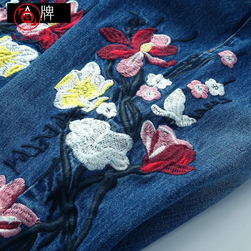 Embroidery Flowers Curled 9/10 Pencil Jeans Denim Pants