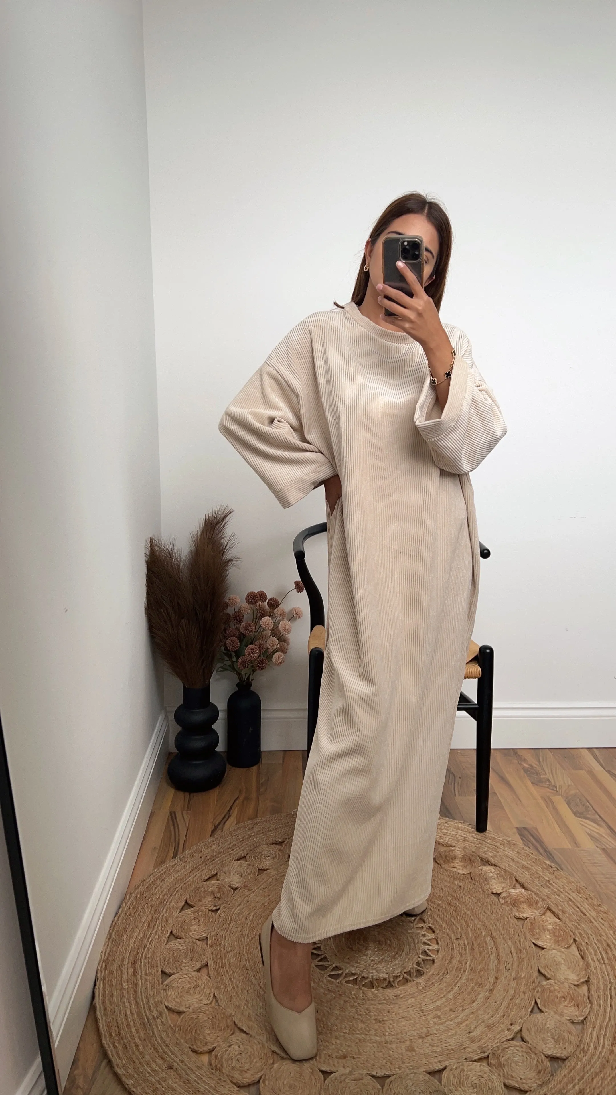 Hafiya dress in cream