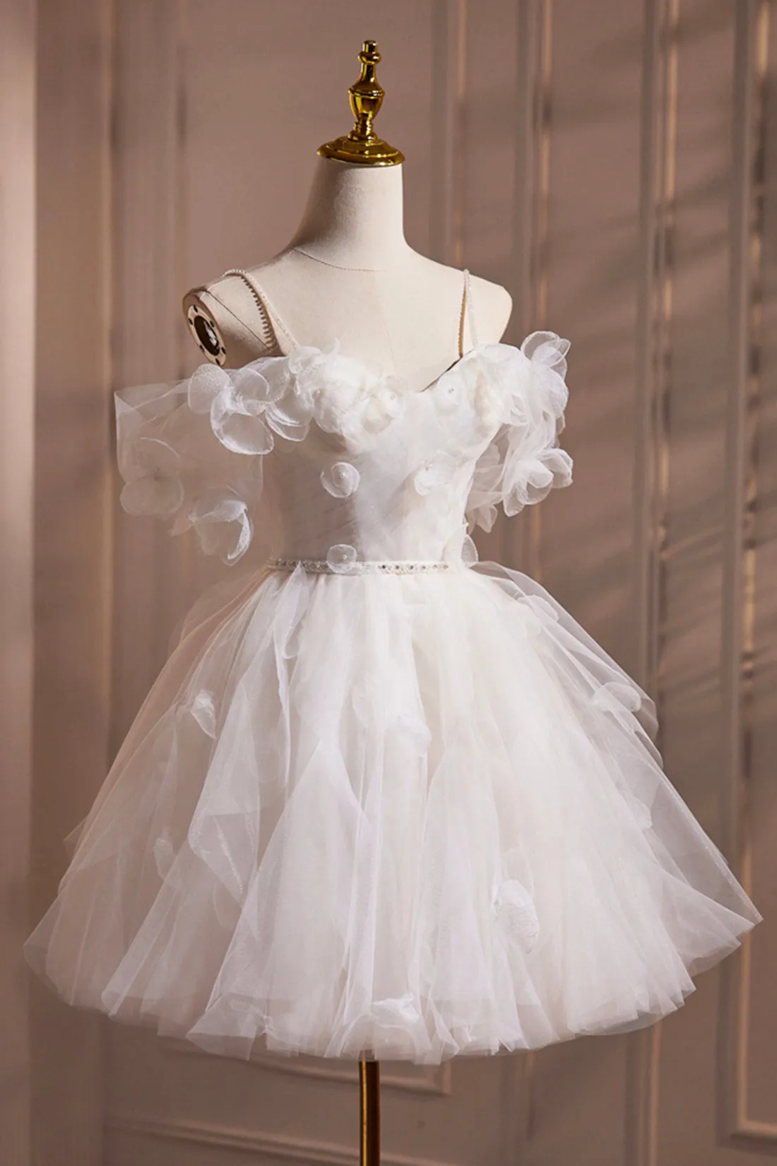 Light Champagne Spaghetti Strap Tulle Short Prom Dress, Beautiful A-Line Evening Party Dress