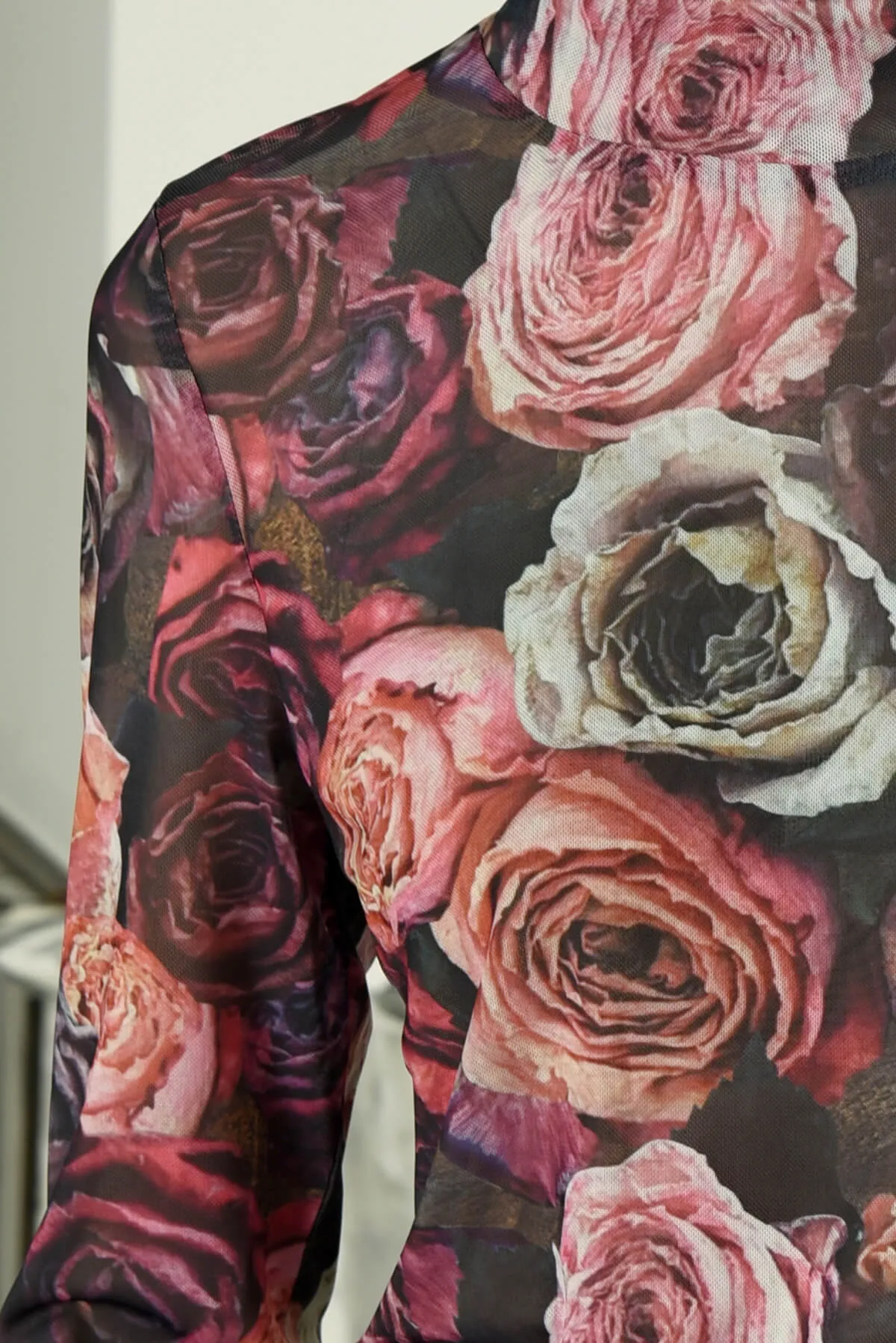 Neck Of The Woods Top - Dark Rose