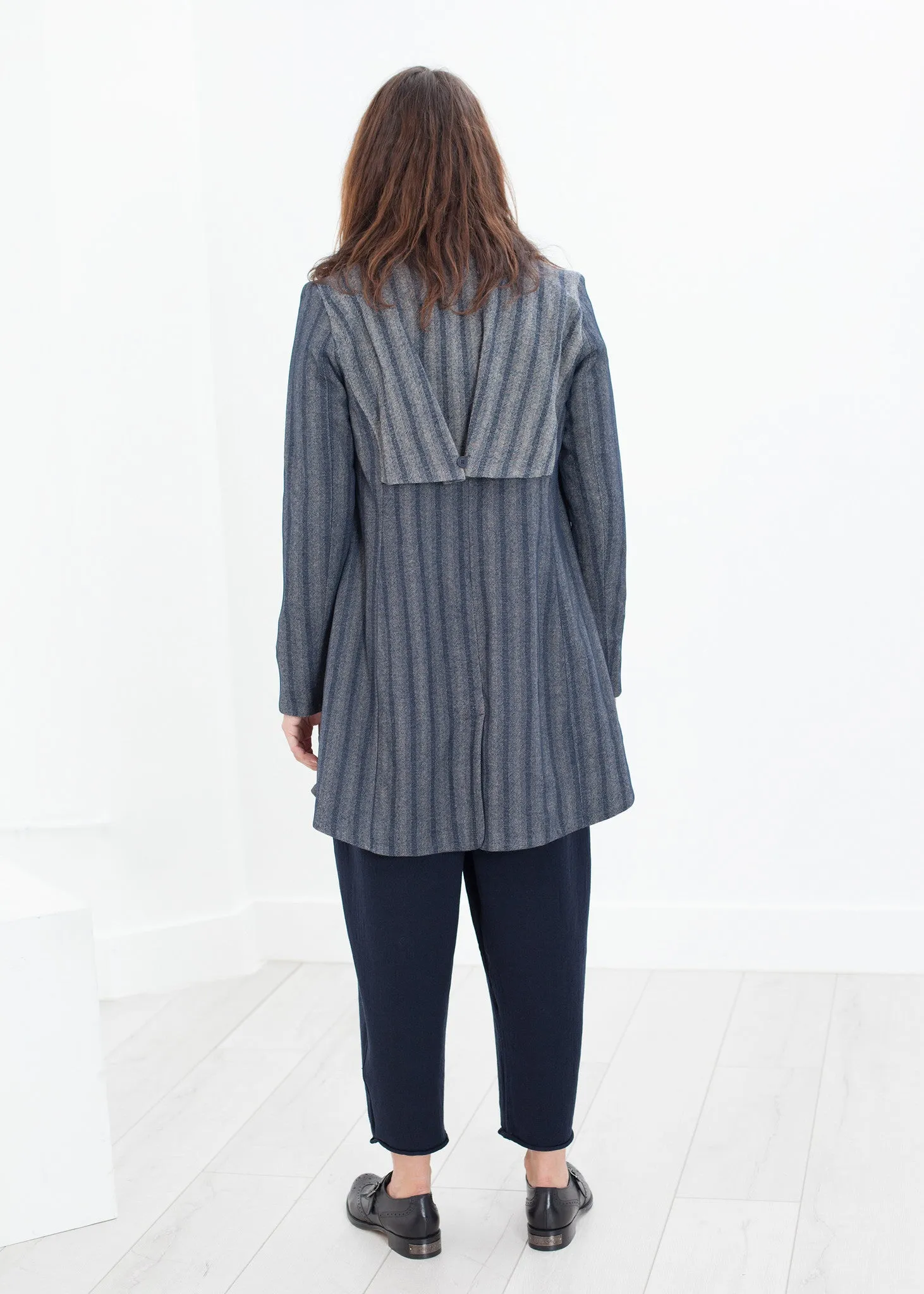 Panetier Jacket in Ink - A Stylish and Fashionable Choice