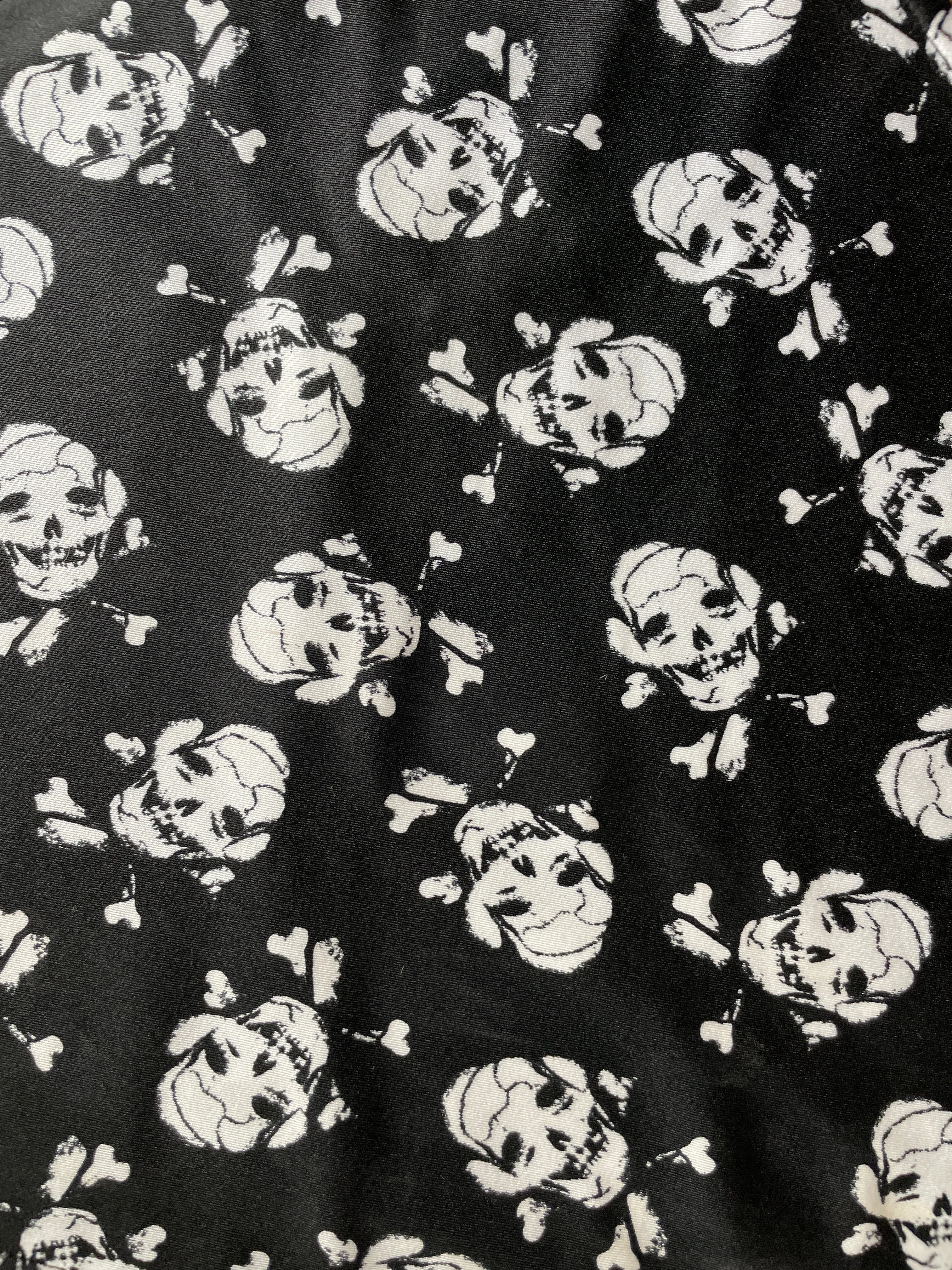Skull Print Magnetic Bandana