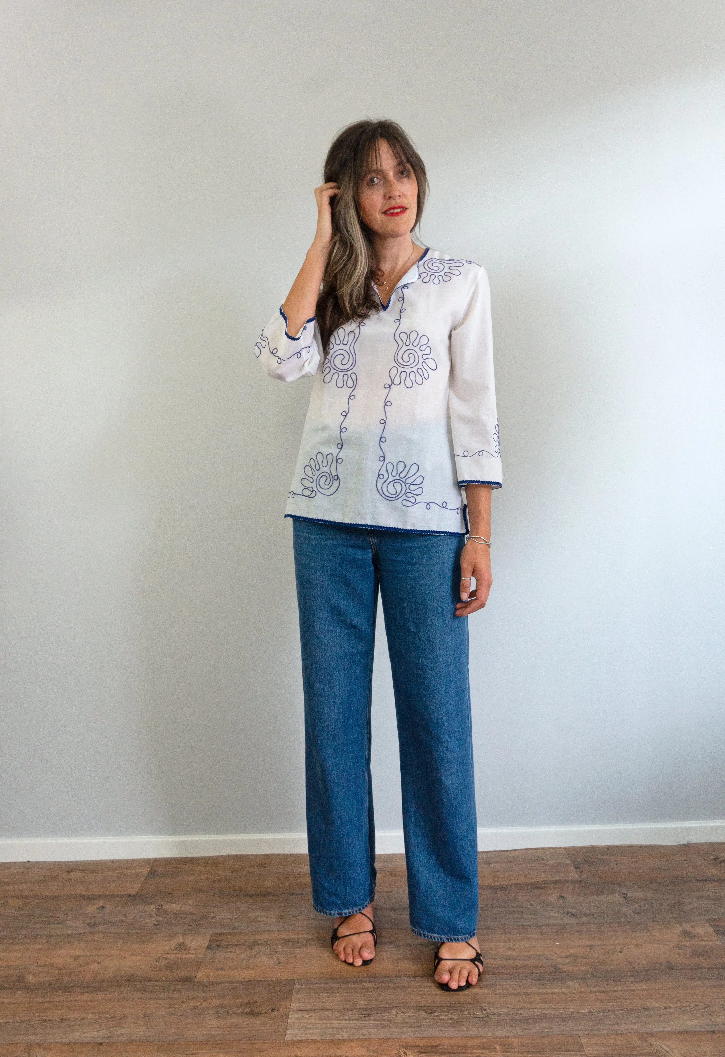 Vintage Embroidered White Greek Chiapas Blouse