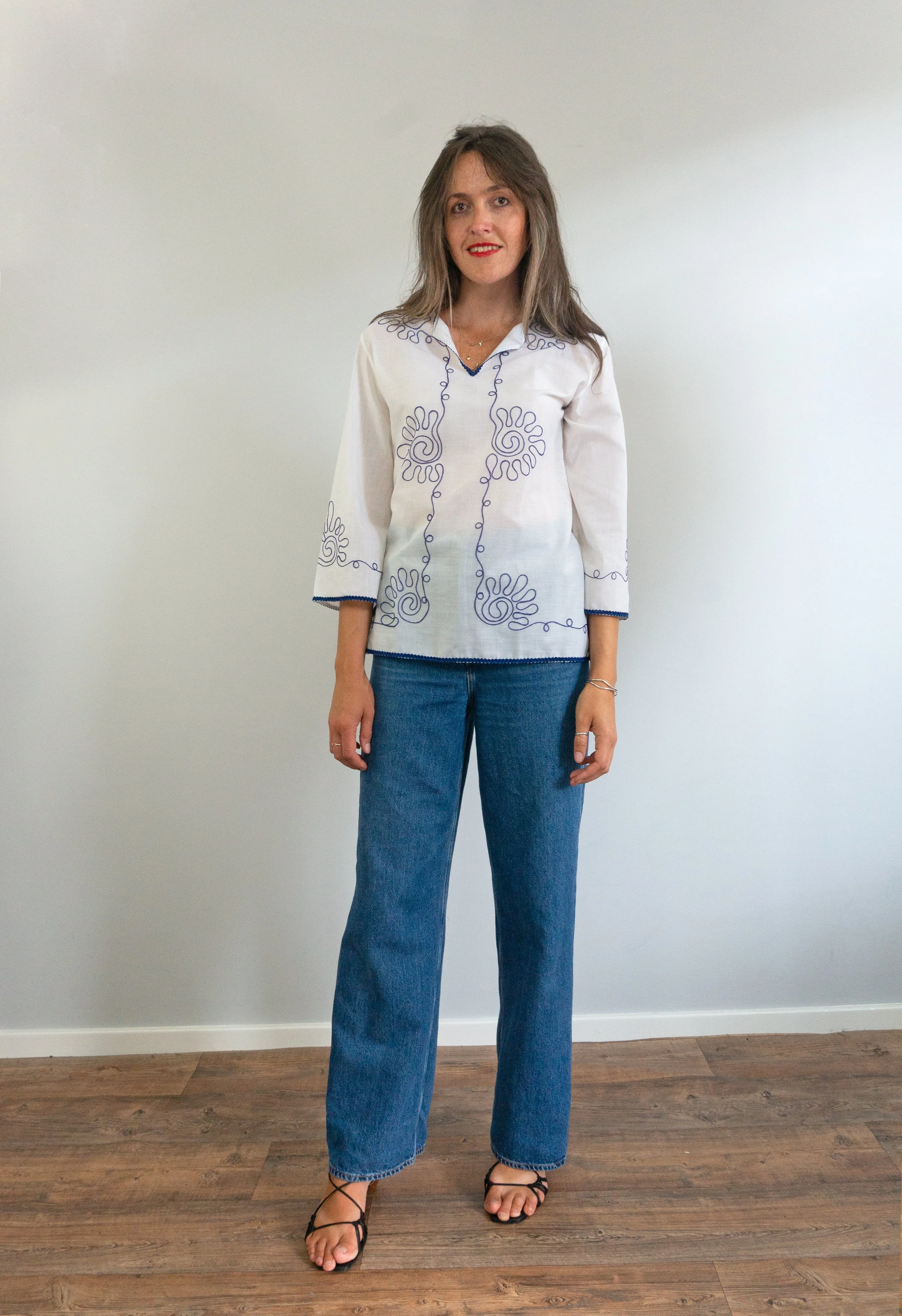Vintage Embroidered White Greek Chiapas Blouse
