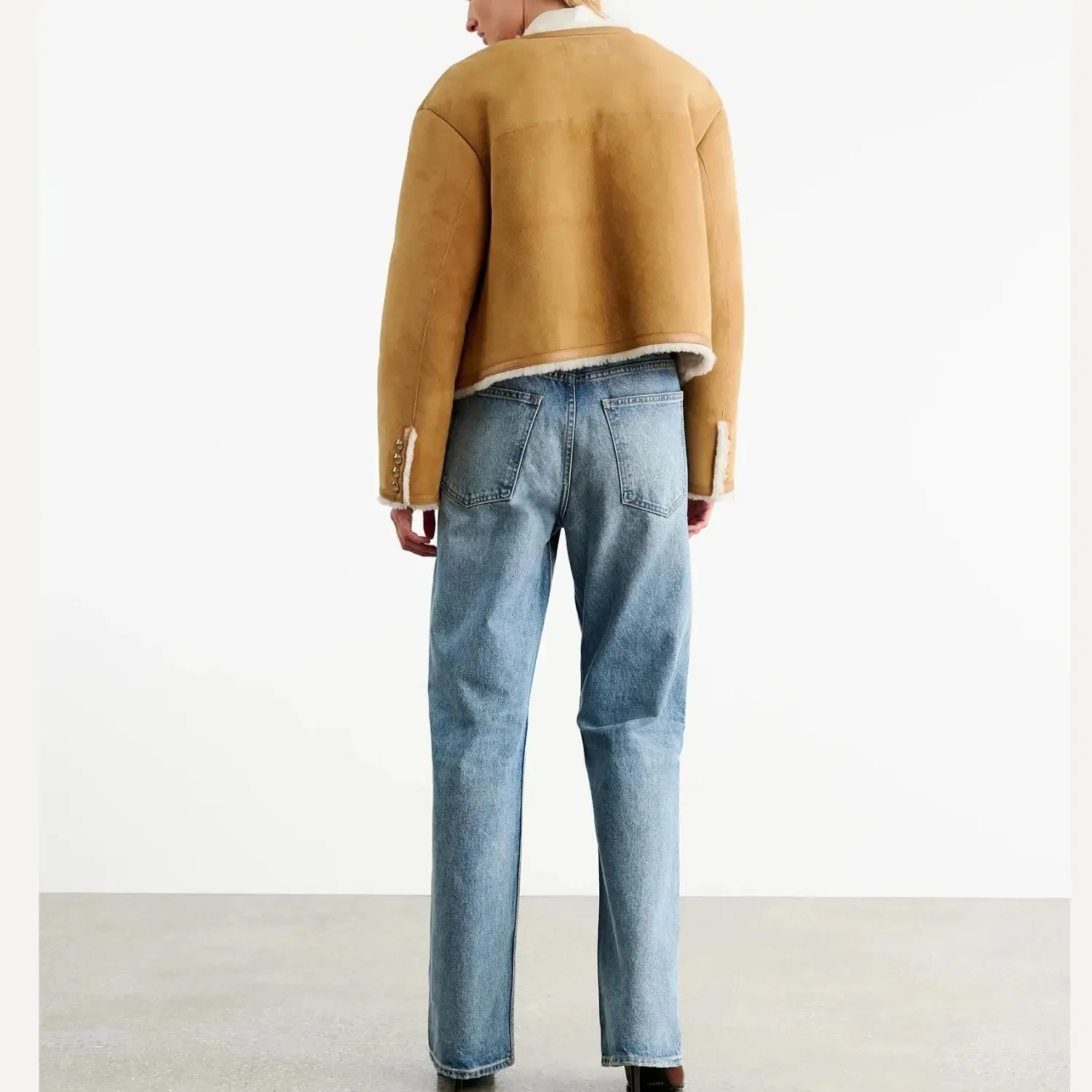 Zanie Short Shearling Coat in Tan/Natural